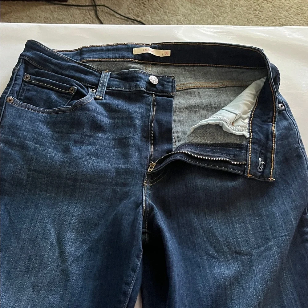 Levi’s 726 Flare High Rise Size 33